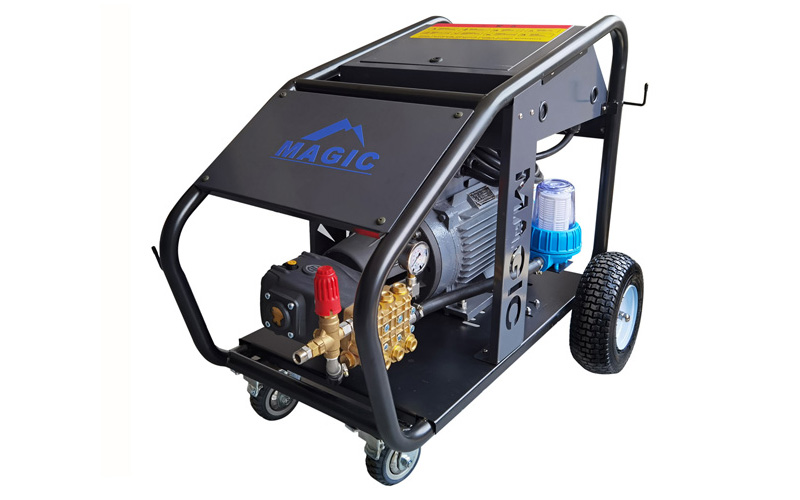 不同的高壓清洗機(jī)有著不同的作用和性能
